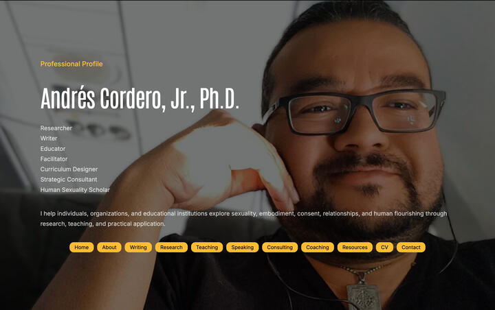 Screenshot of AndresCorderoJr.com